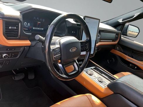 Used 2022 Ford Expedition Max Platinum AWD/4WD image 12