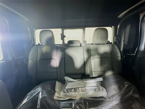 New 2025 Jeep Gladiator Mojave image 10