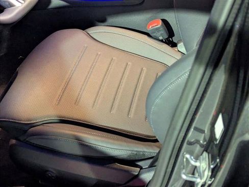 New 2026 Mercedes-Benz C 300 Sedan image 4