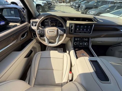 Certified 2021 GMC Yukon XL Denali w/ Denali Premium Package image 23