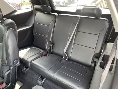 Used 2018 Chevrolet Traverse LT AWD/4WD image 12
