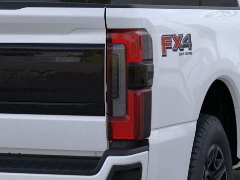 New 2025 Ford F250 Platinum image 21