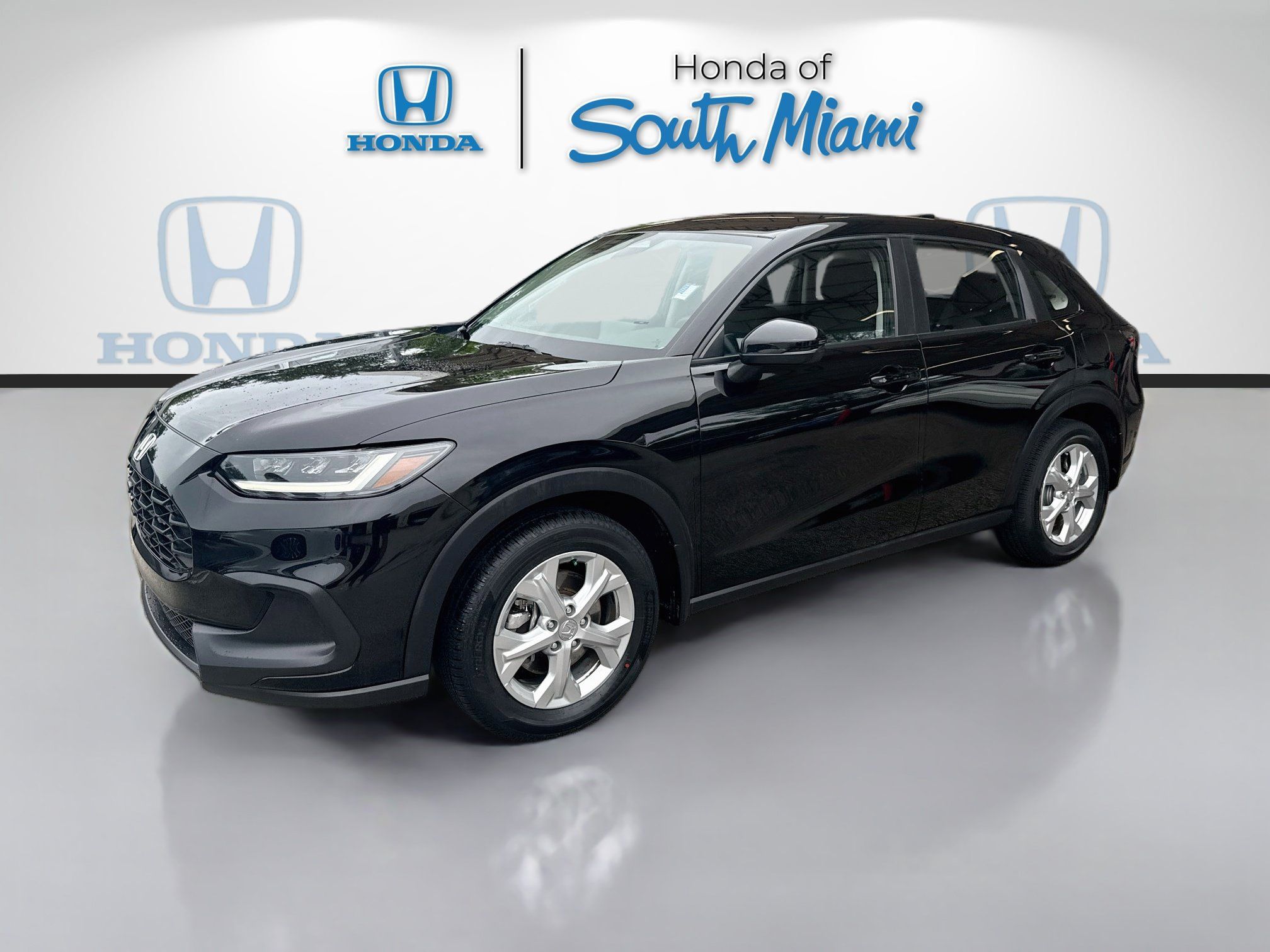 Certified 2025 Honda HR-V LX image 3
