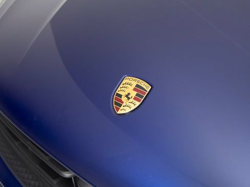 Certified 2026 Porsche Macan AWD/4WD image 16