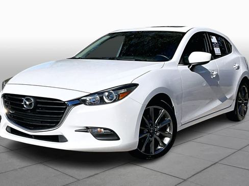 Used 2018 MAZDA MAZDA3 Touring image 1