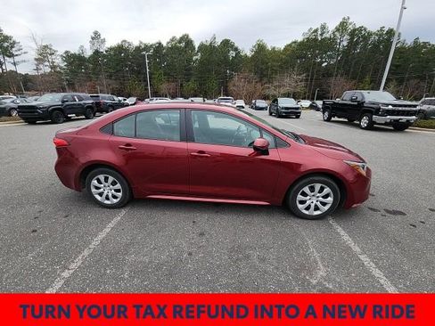 Used 2024 Toyota Corolla LE image 18