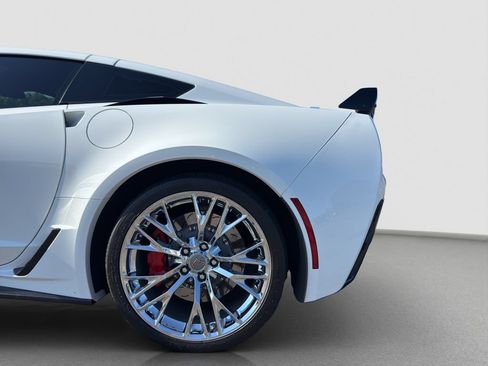 Used 2016 Chevrolet Corvette Z06 w/ 2LZ Preferred Equipment Group RWD image 20