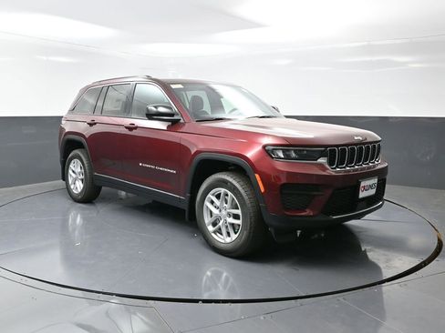 New 2025 Jeep Grand Cherokee Laredo X w/ Luxury Tech Group I image 5