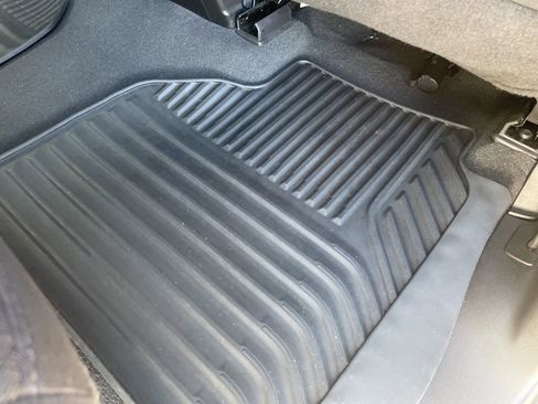 Used 2022 Chevrolet Silverado 1500 Custom image 29