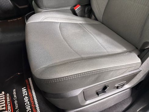 Used 2024 RAM 3500 Big Horn image 10