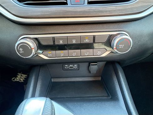 Certified 2025 Nissan Altima 2.5 SV FWD image 19