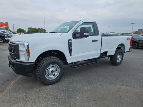 New 2026 Ford F250 XL image 5