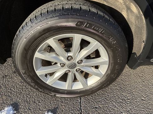 Used 2019 Dodge Durango SXT image 13