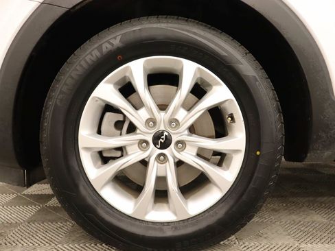Used 2022 Kia Telluride LX FWD image 6
