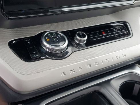 New 2026 Ford Expedition Active image 22