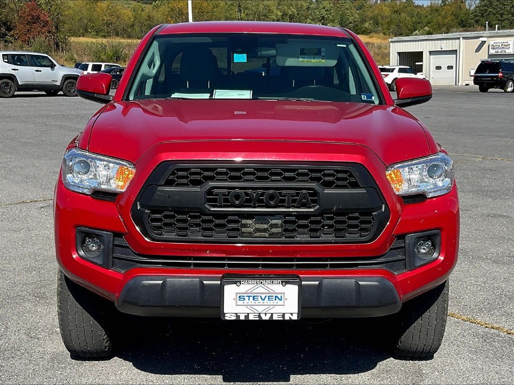 Used 2021 Toyota Tacoma SR AWD/4WD image 11