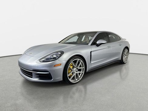 Used 2018 Porsche Panamera 4 AWD/4WD image 4