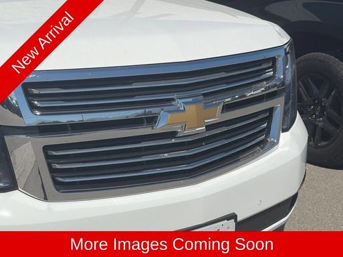 Used 2019 Chevrolet Suburban Premier AWD/4WD image 8