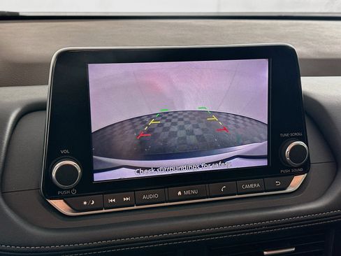 Used 2023 Nissan Rogue SV FWD image 22