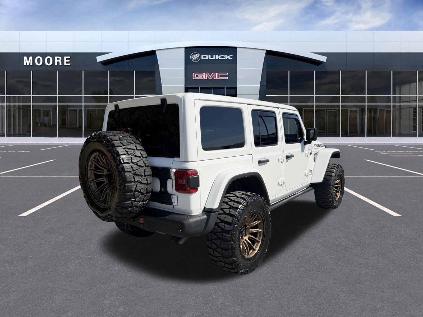 Used 2022 Jeep Wrangler Unlimited Rubicon w/ Dual Top Group AWD/4WD image 3