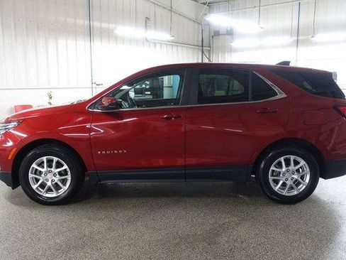Used 2023 Chevrolet Equinox LT FWD image 4