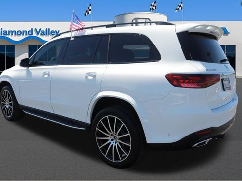 Used 2025 Mercedes-Benz GLS 450 4MATIC image 4