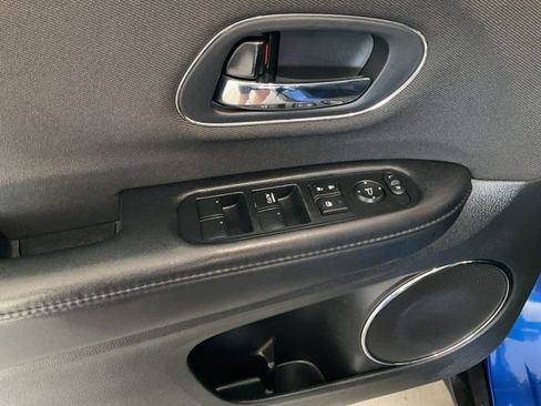 Certified 2021 Honda HR-V EX image 6