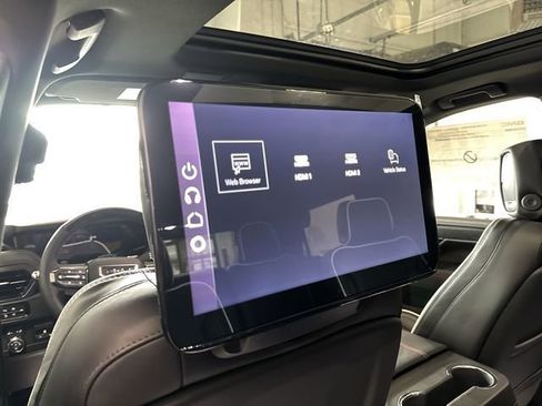 New 2026 GMC Yukon AT4 Ultimate w/ LPO, Floor Liner Package AWD/4WD image 40