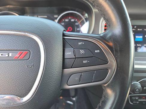 Used 2020 Dodge Charger SXT w/ Leather Interior Group RWD image 33