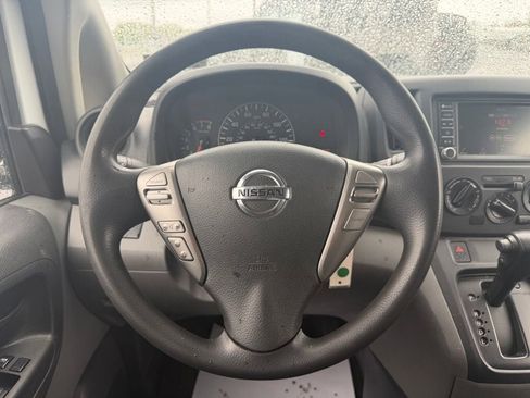 Used 2020 Nissan NV200 S FWD image 19