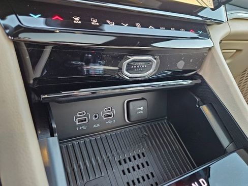 New 2026 Jeep Grand Cherokee Limited w/ Luxury Tech Group II image 10