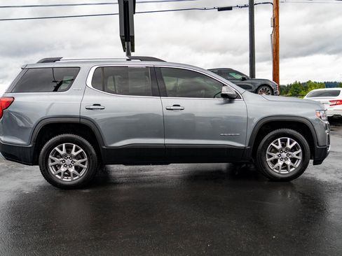 Used 2021 GMC Acadia SLT w/ Technology Package FWD image 8