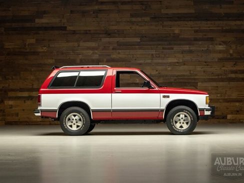 Used 1986 Chevrolet S10 Pickup 4WD image 6