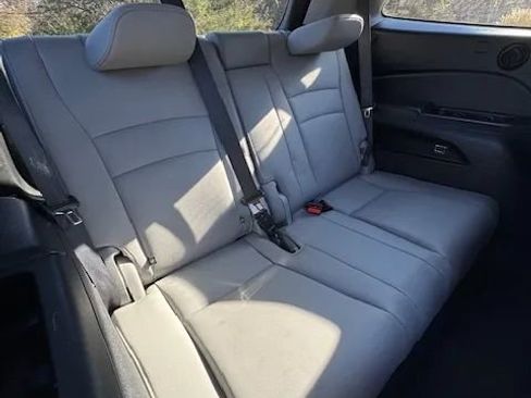 Used 2017 Honda Pilot EX-L image 16