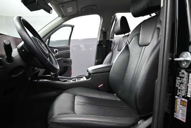 Used 2024 Kia Sorento S AWD/4WD image 15