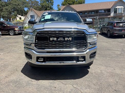 Used 2019 RAM 2500 Limited AWD/4WD image 4