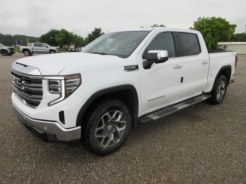 New 2026 GMC Sierra 1500 SLT w/ SLT Premium Plus Package AWD/4WD image 12