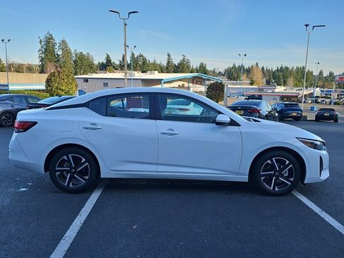 Certified 2024 Nissan Sentra SV image 6