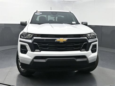 Used 2024 Chevrolet Colorado LT w/ LT Convenience Package image 38