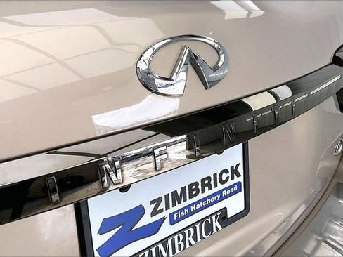 Used 2021 INFINITI QX80 Premium Select w/ All-Season Package image 33