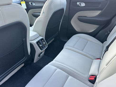New 2026 Volvo XC40 B5 Ultra w/ Climate Package image 12