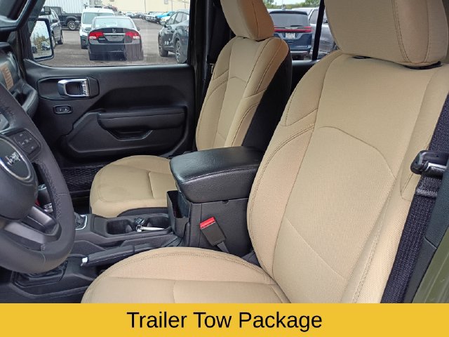 Used 2023 Jeep Gladiator Sport AWD/4WD image 12