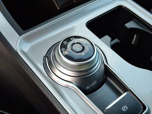 Used 2024 Ford Edge SEL w/ Convenience Package image 17