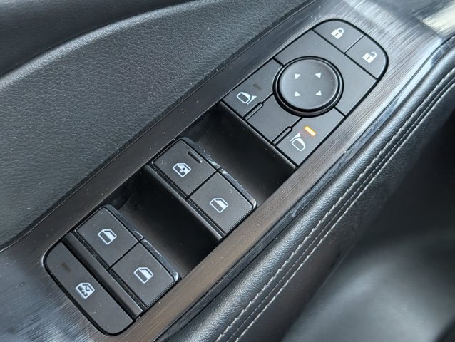 Used 2025 Nissan Rogue SV AWD/4WD image 21