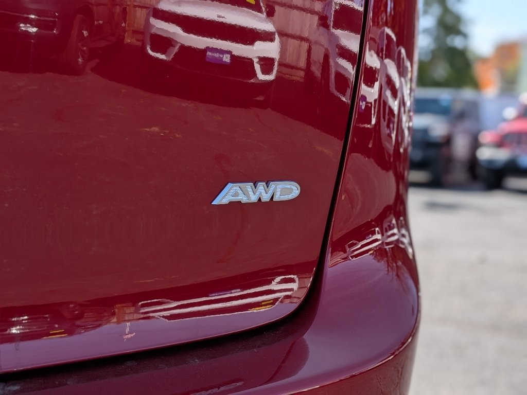 New 2027 Chrysler Pacifica Select AWD/4WD image 11
