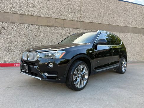 Used 2017 BMW X3 xDrive28i AWD/4WD image 2