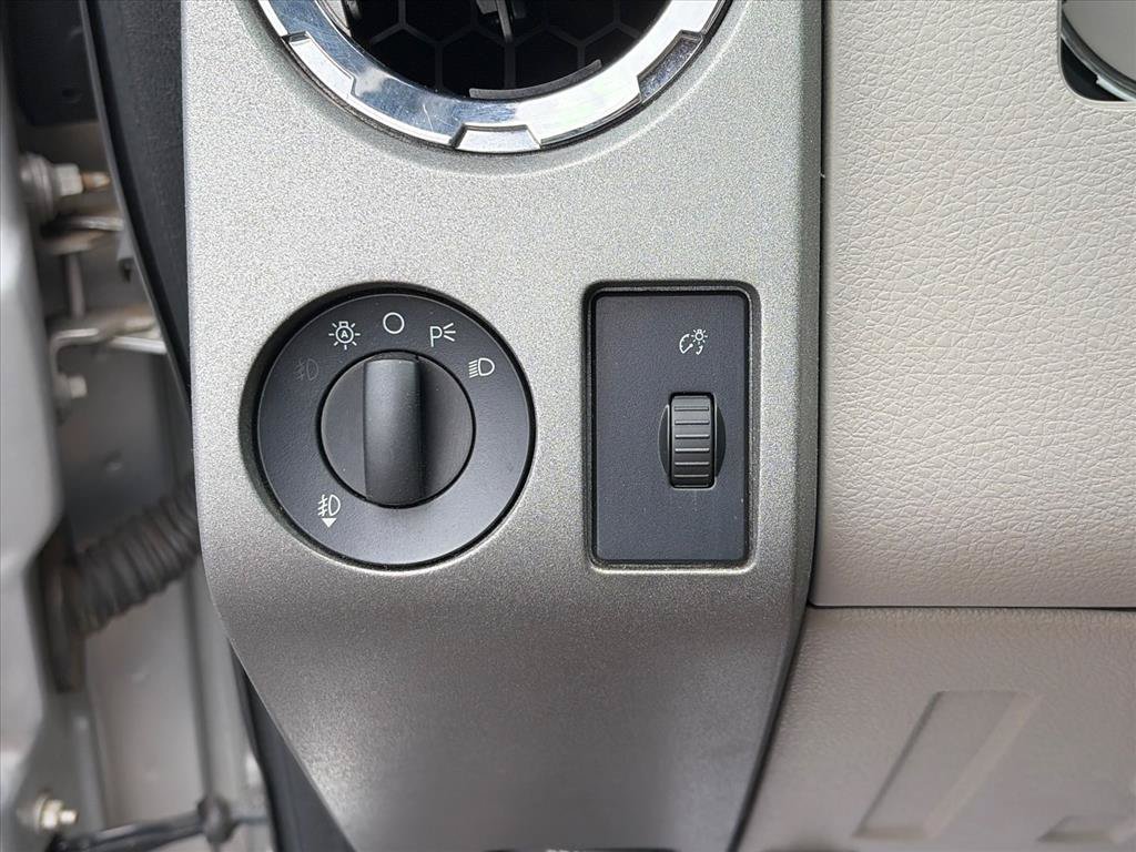 Used 2010 Ford F350 Lariat RWD image 23