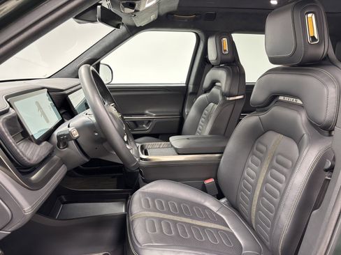 Used 2023 Rivian R1S Adventure AWD/4WD image 20