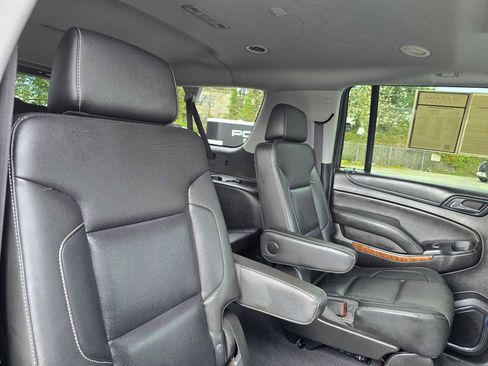 Used 2019 Chevrolet Suburban Premier w/ RST 6.2L Performance Edition AWD/4WD image 13
