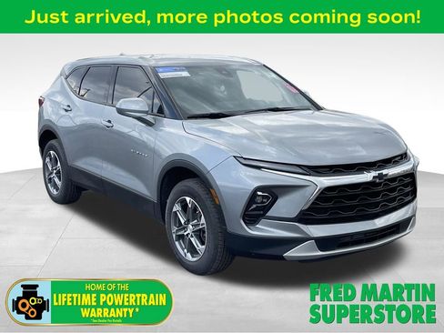 Used 2024 Chevrolet Blazer LT w/ Driver Confidence Package FWD image 1
